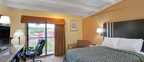 Skrivebord, mørklægningsgardiner, gratis baby-/barnesenge, gratis Wi-Fi