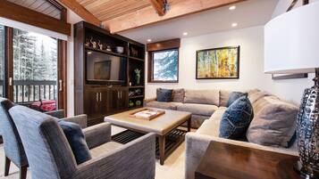 Televisión de pantalla plana y reproductor de DVD