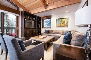 Televisión de pantalla plana, reproductor de DVD