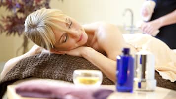 Soins corporels, soins d'aromathérapie, massages aux pierres chaudes