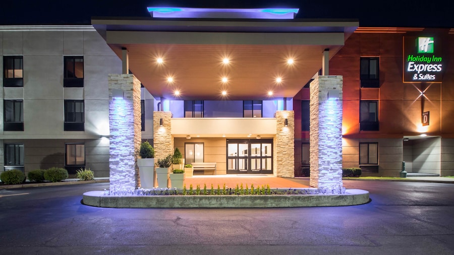 Holiday Inn Express and Suites Albany Airport- Wolf Road by IHG