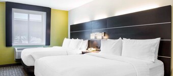 Holiday Inn Express and Suites Albany Airport- Wolf Road by IHG