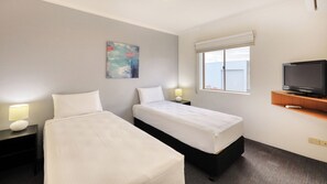 家庭房, 多张床, 无烟房 | 高档床上用品、加厚床垫、迷你吧、特色家居