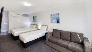 华丽客房, 多张床, 无烟房 | 高档床上用品、加厚床垫、迷你吧、特色家居