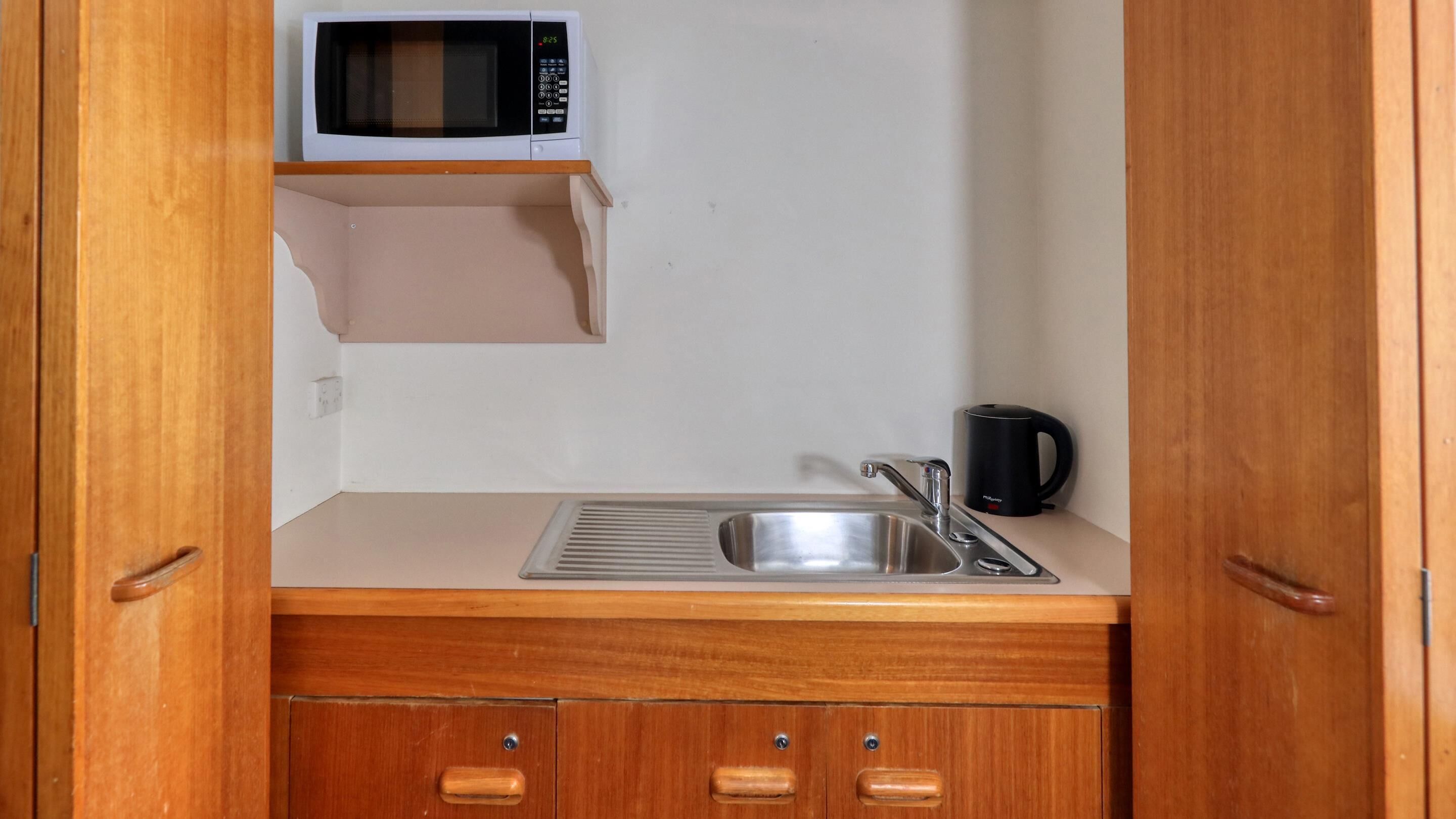 1 bedroom, premium bedding, pillow-top beds, minibar