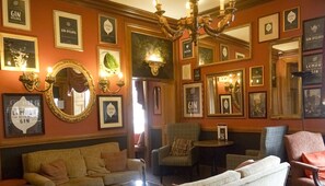 Bar (en la propiedad)