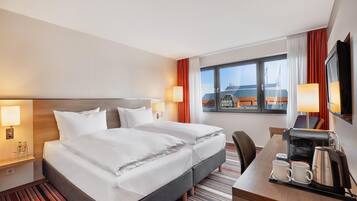 Zimmersafe, Schreibtisch, schallisolierte Zimmer, kostenloses WLAN