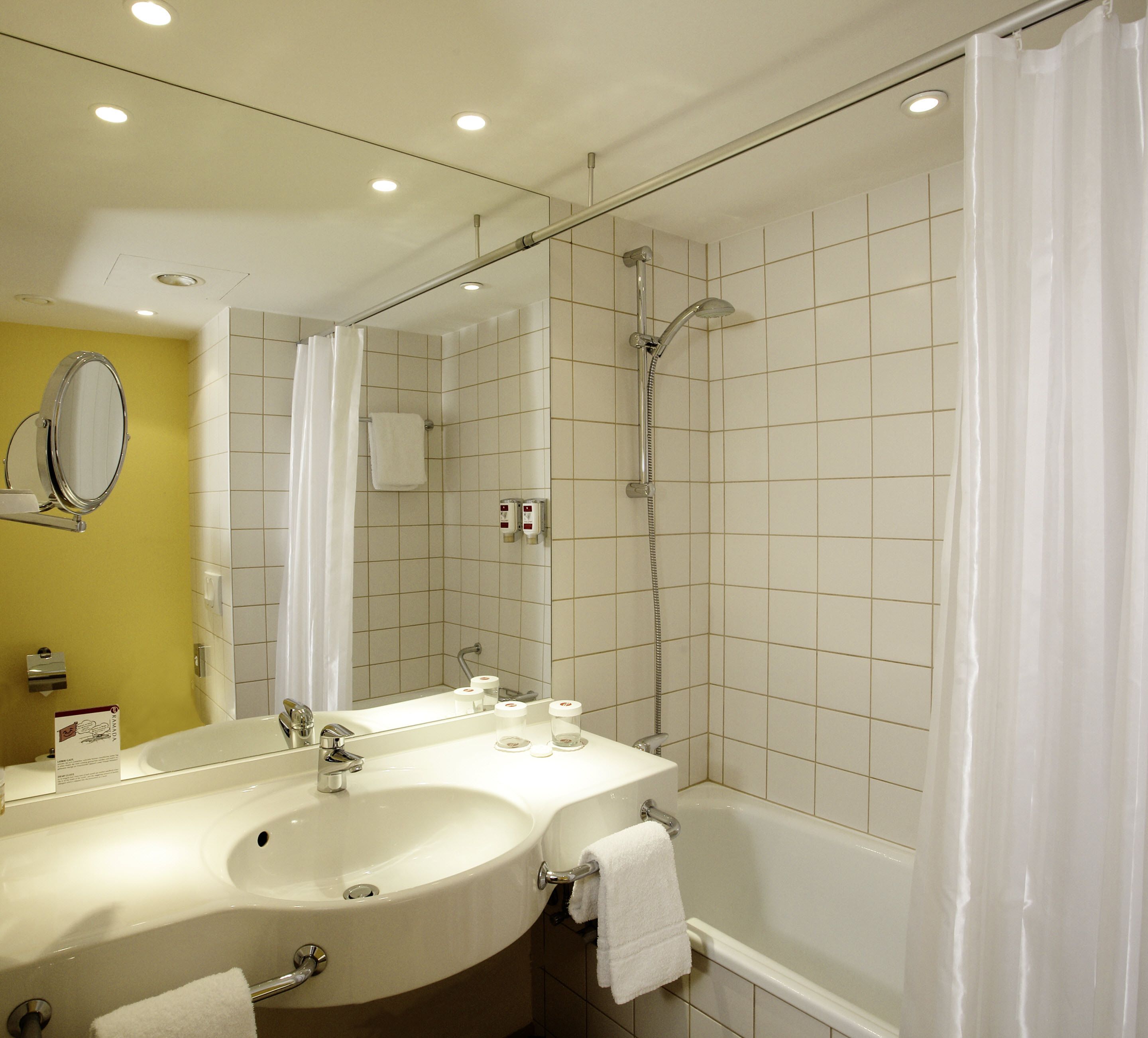 comfort double room | bathroom | hair dryer, towels
