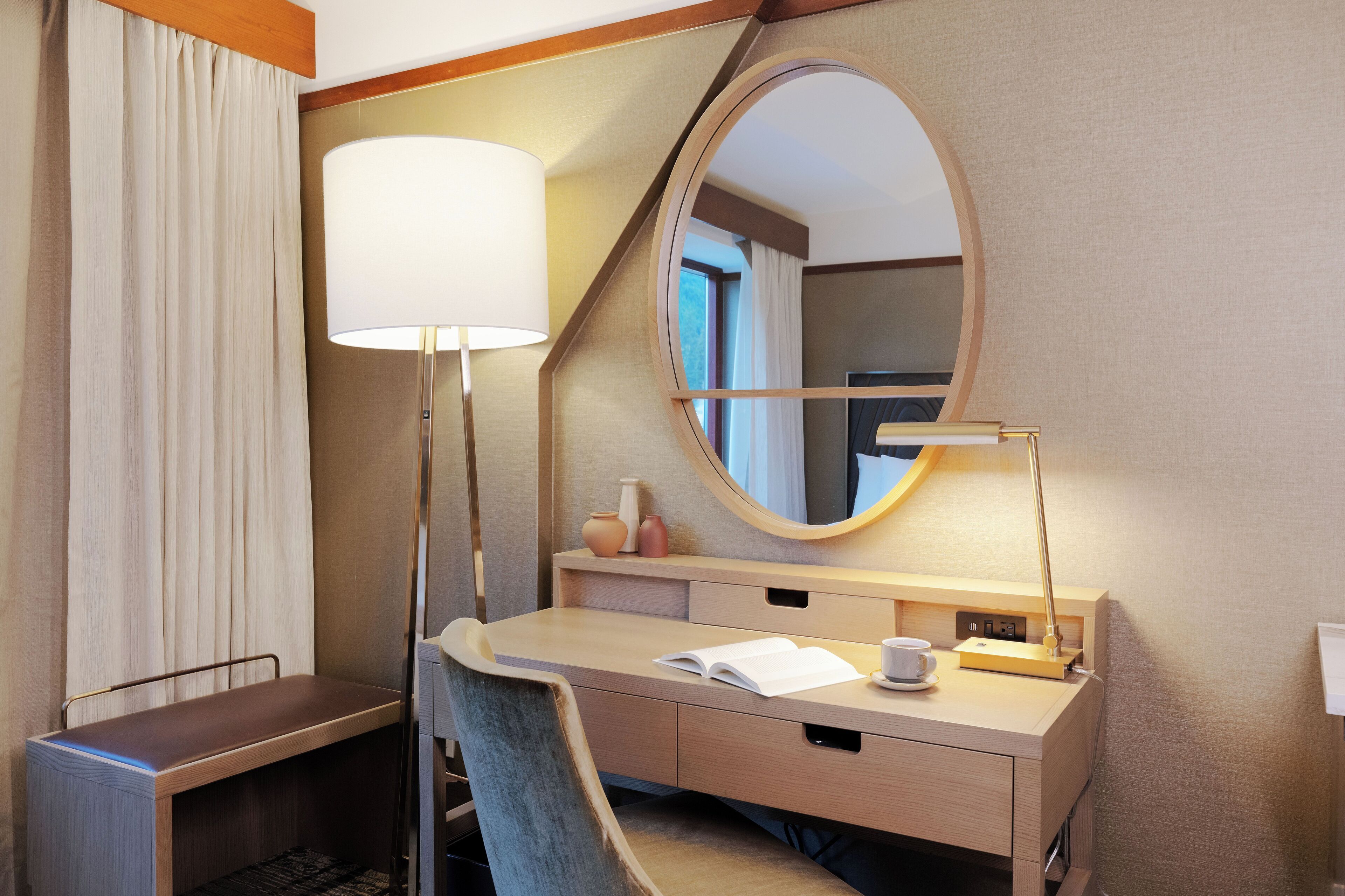 1 bedroom, premium bedding, in-room safe, desk