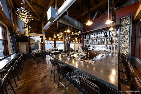 3 bars/lounges. Alyeska Resort