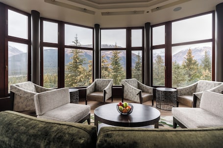 Executive lounge. Alyeska Resort
