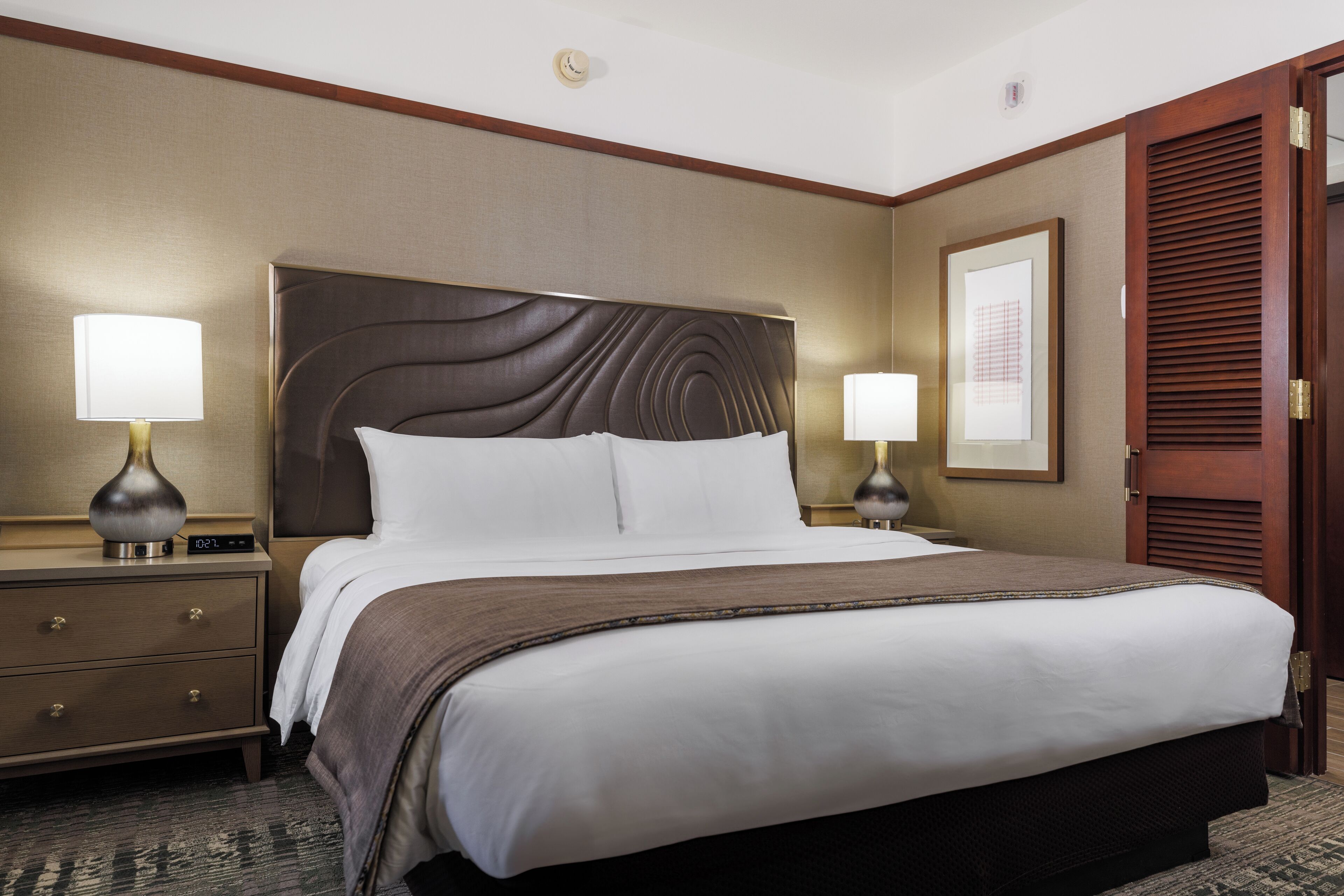 Habitación Club, con acceso al salón lounge del club, vista a la montaña | Ropa de cama de alta calidad y caja de seguridad en la habitación 