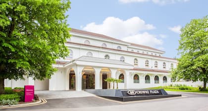Crowne Plaza Gerrards Cross by IHG