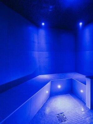 Sauna, dampbad, kropsbehandlinger, mudderbade, body wrap-behandlinger