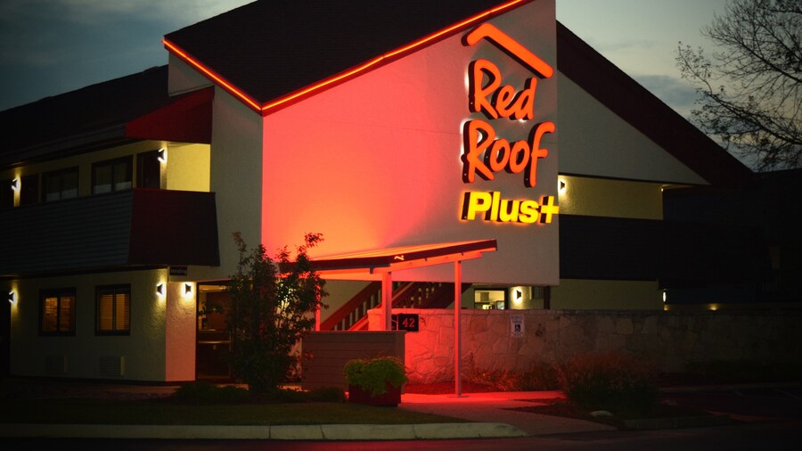 Red Roof Inn PLUS+ University at Buffalo - Amherst