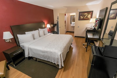 Red Roof Inn PLUS+ University at Buffalo - Amherst