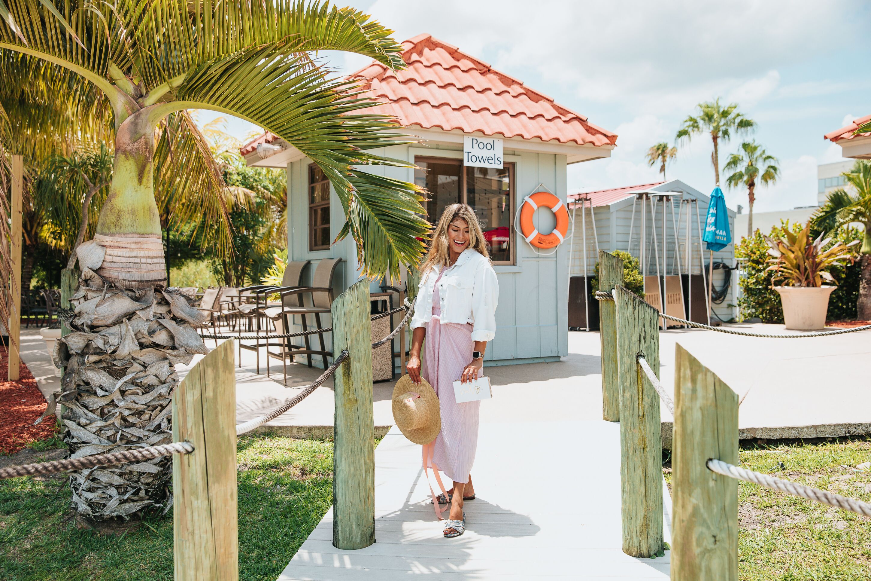 Außenpool, Liegestühle