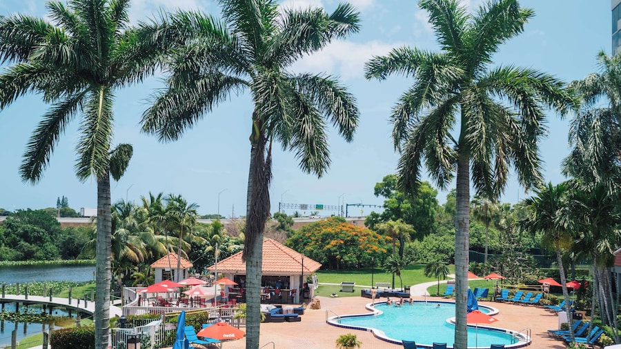 Hilton Palm Beach PBI