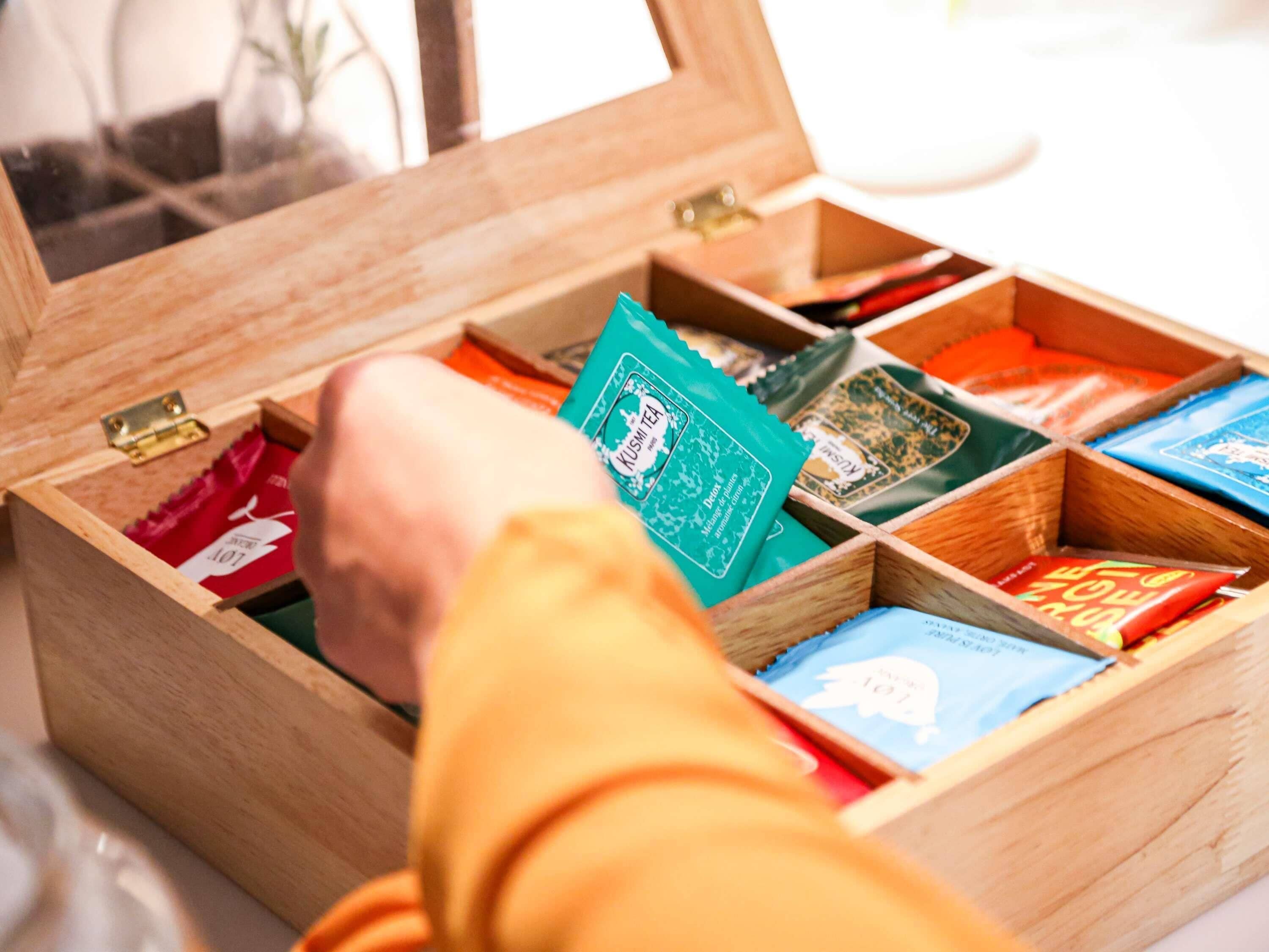 daily buffet breakfast (eur 20 per person)