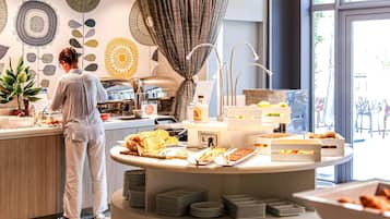 Daily buffet breakfast for a fee