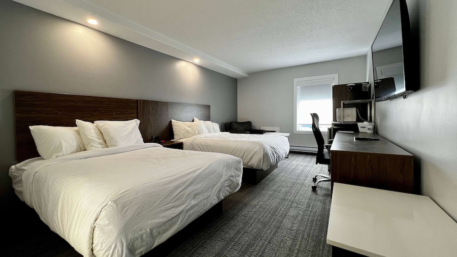 Travelodge by Wyndham Regina