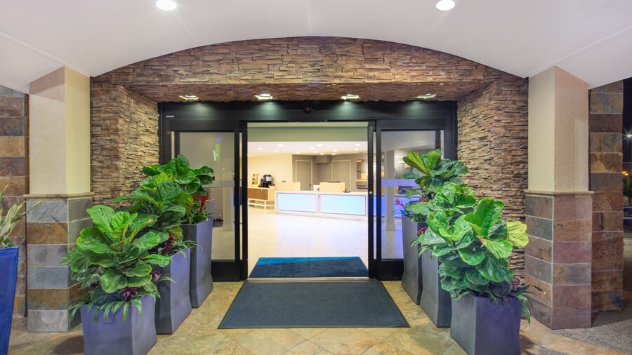 Holiday Inn Express San Diego Airport - Old Town by IHG
