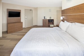 In-room safe, desk, blackout drapes, iron/ironing board - Holiday Inn Express San Diego Airport - Old Town by IHG (San Diego)