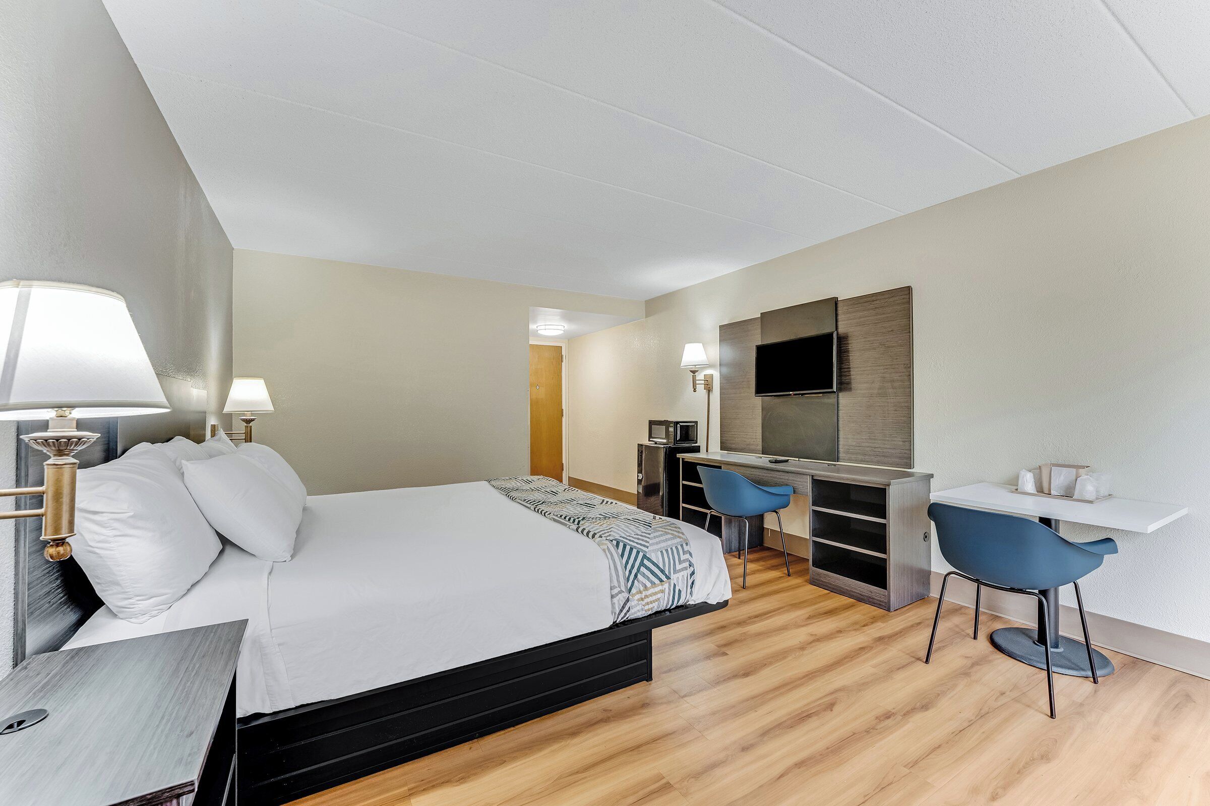 Foto - Red Carpet Inn & Suites