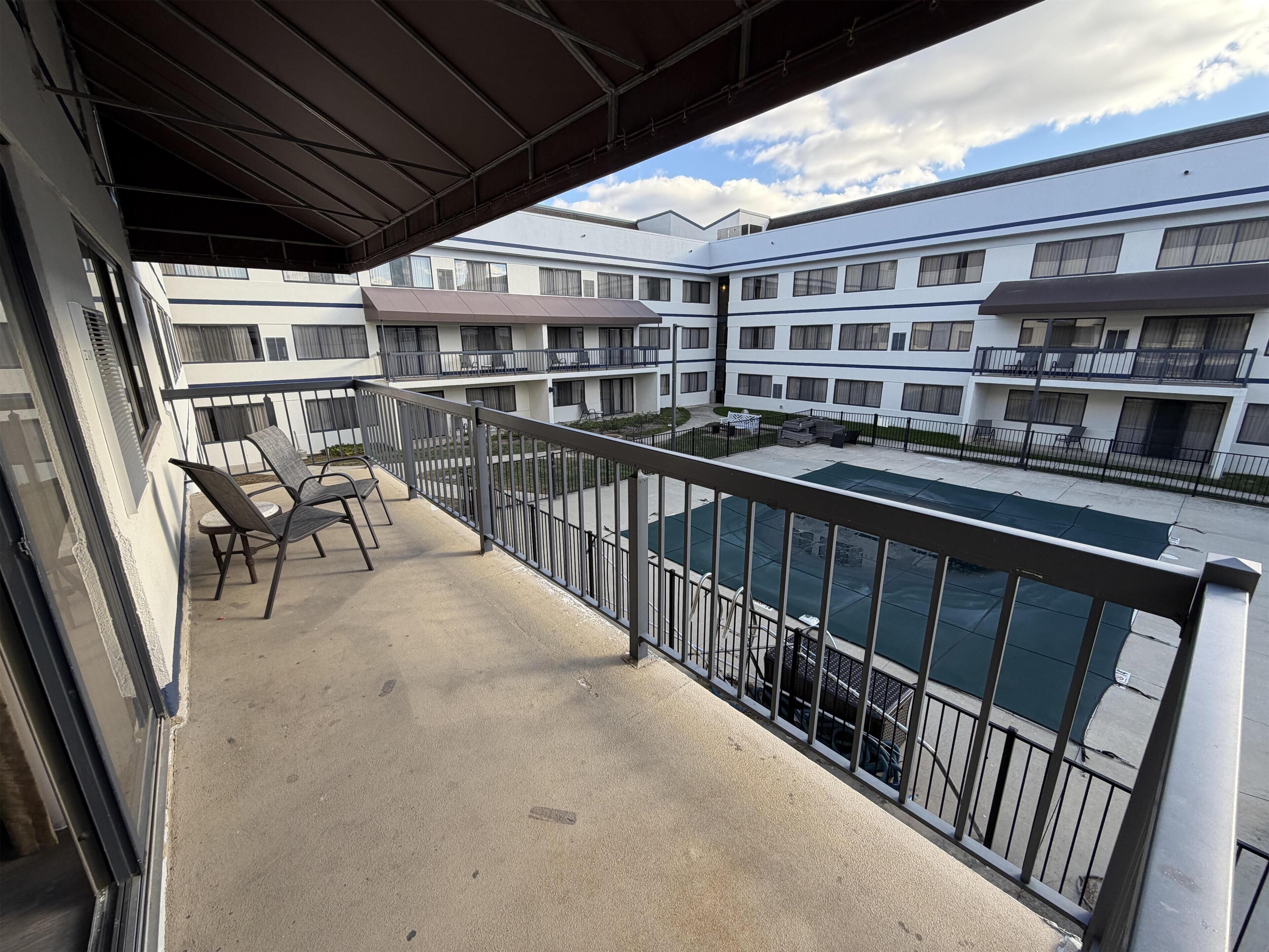 Suite, 1 King Bed, Non Smoking, Balcony (with Sofabed) | Hypo-allergenic bedding, in-room safe, desk, laptop workspace