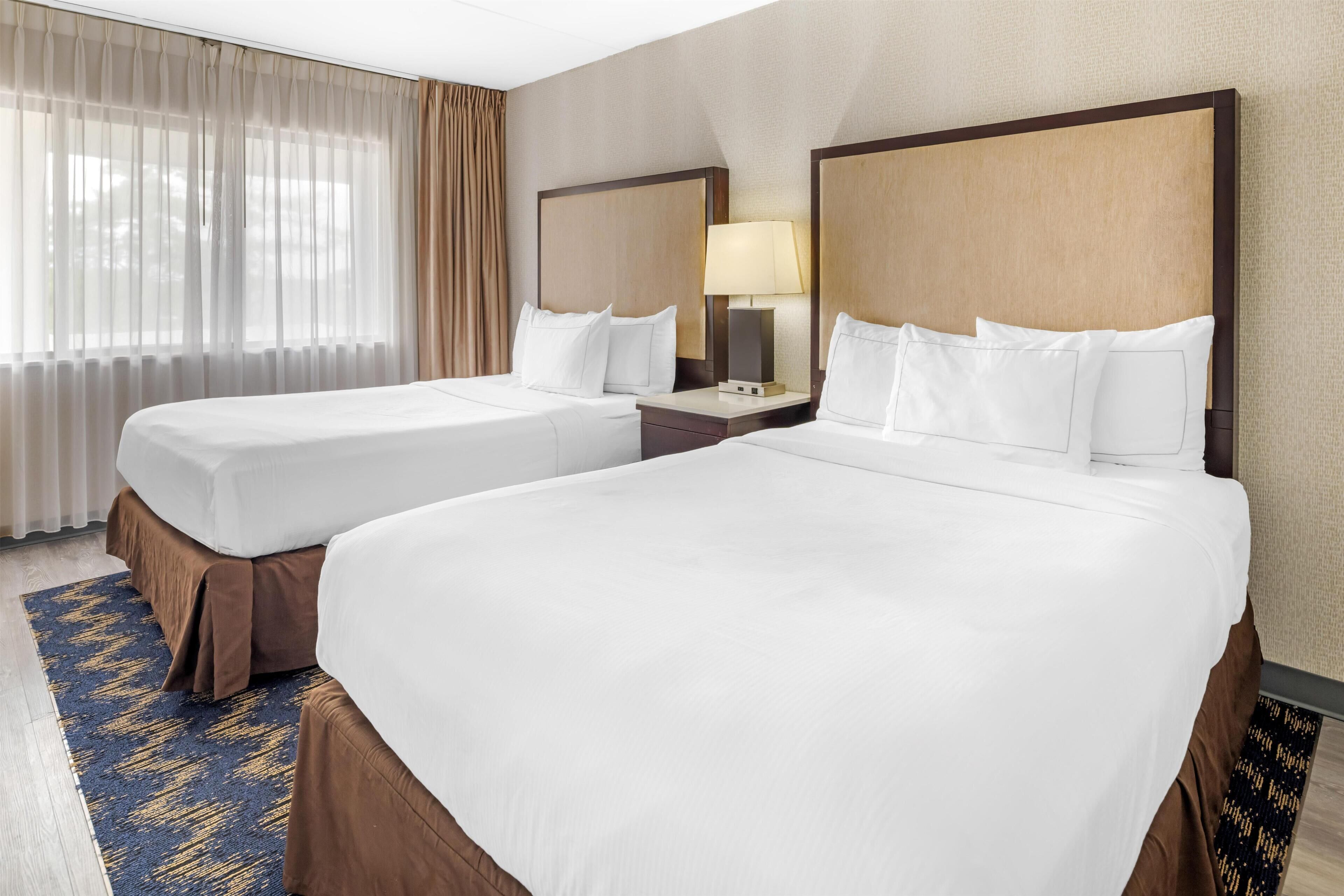 Suite, 2 Double Beds, Non Smoking (with Sofabed) | Hypo-allergenic bedding, in-room safe, desk, laptop workspace