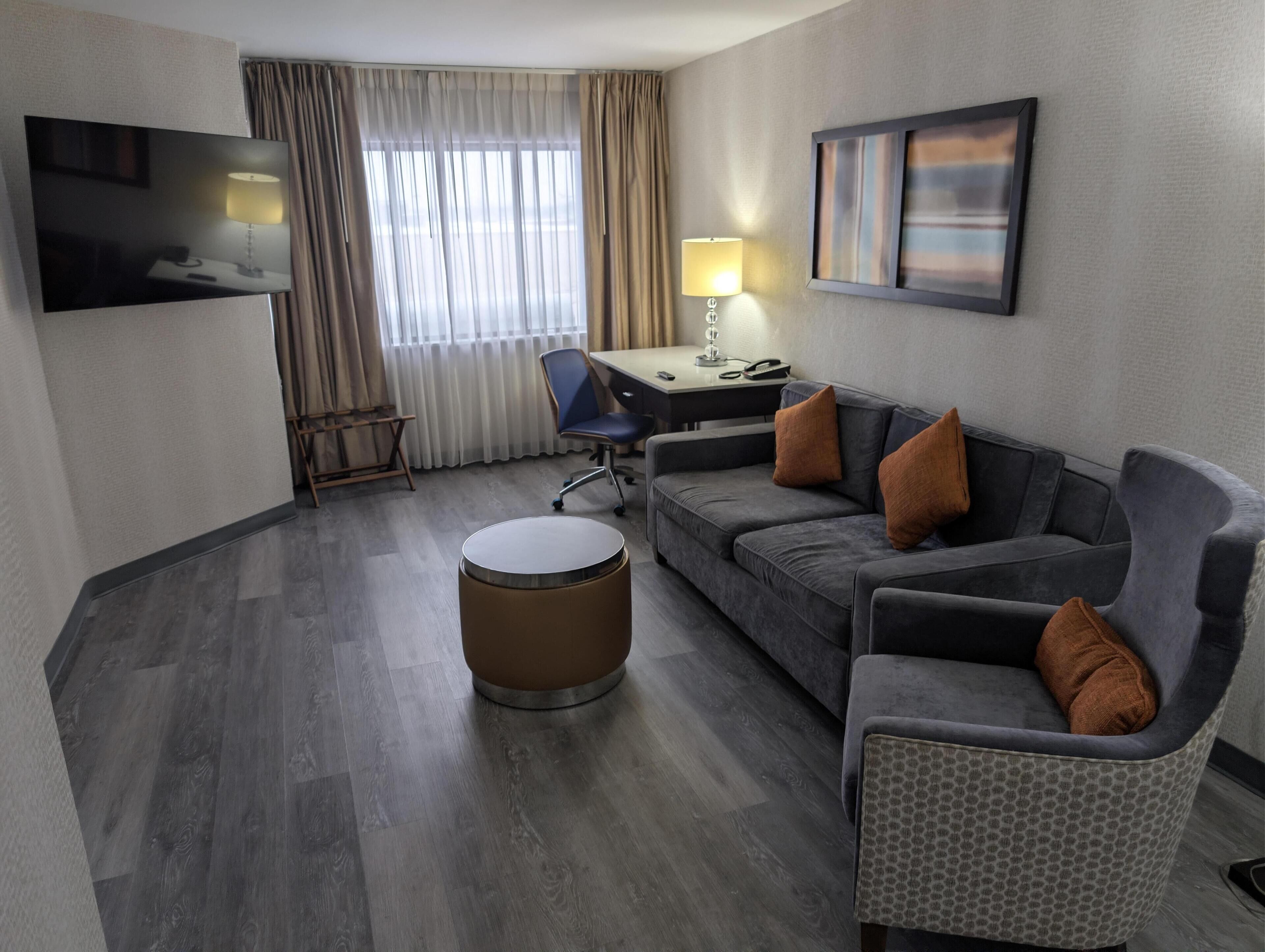 Allergitestet sengetøy, safe på rommet og skrivebord