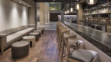 Serves dinner and happy hour