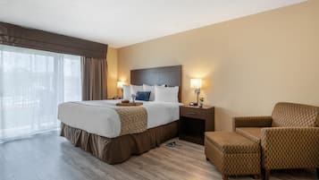 Standard Room, 1 King Bed, Non Smoking, Refrigerator & Microwave | Down comforters, in-room safe, individually furnished, desk