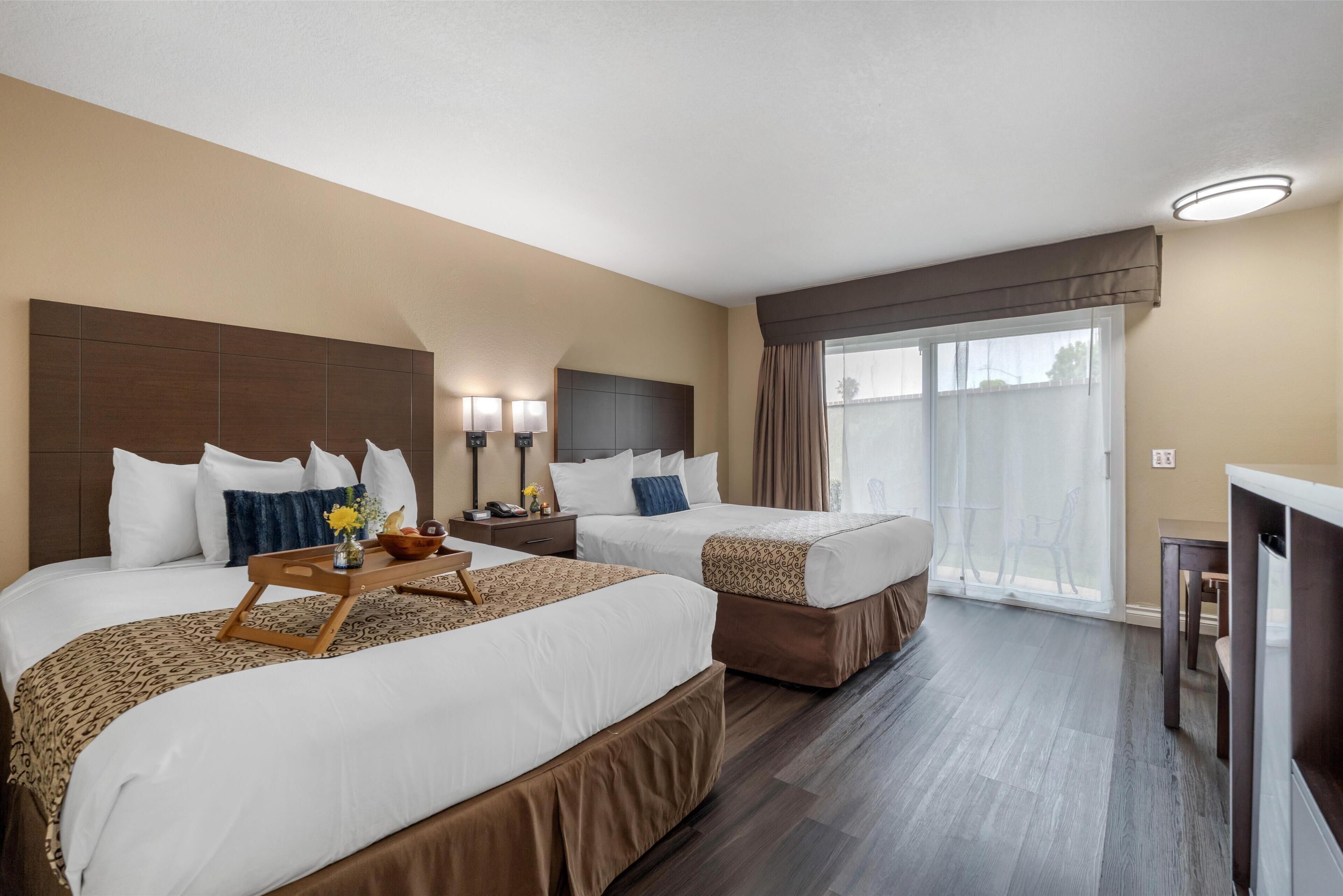 Down duvets, in-room safe, individually furnished, desk