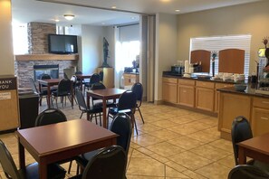 Free daily continental breakfast