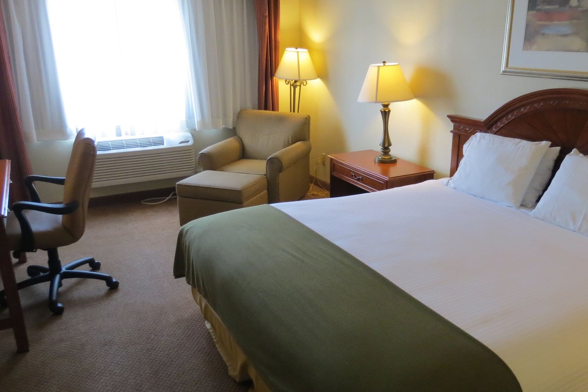 Bügeleisen/Bügelbrett, kostenloses WLAN, Bettwäsche