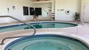 屋内プール