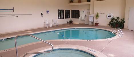 Indoor spa tub
