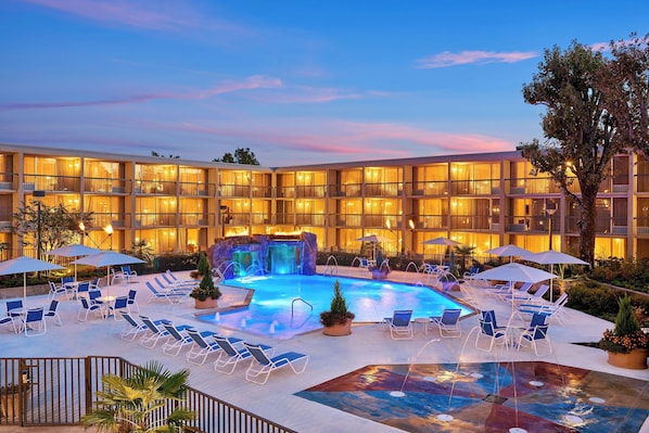 Outdoor pool, open 10 AM to 10 PM, pool umbrellas, sun loungers