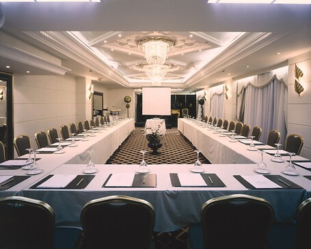 St George Lycabettus Hotel - Image 39