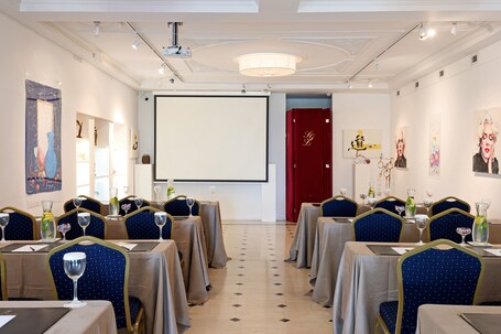 St George Lycabettus Hotel - Image 65