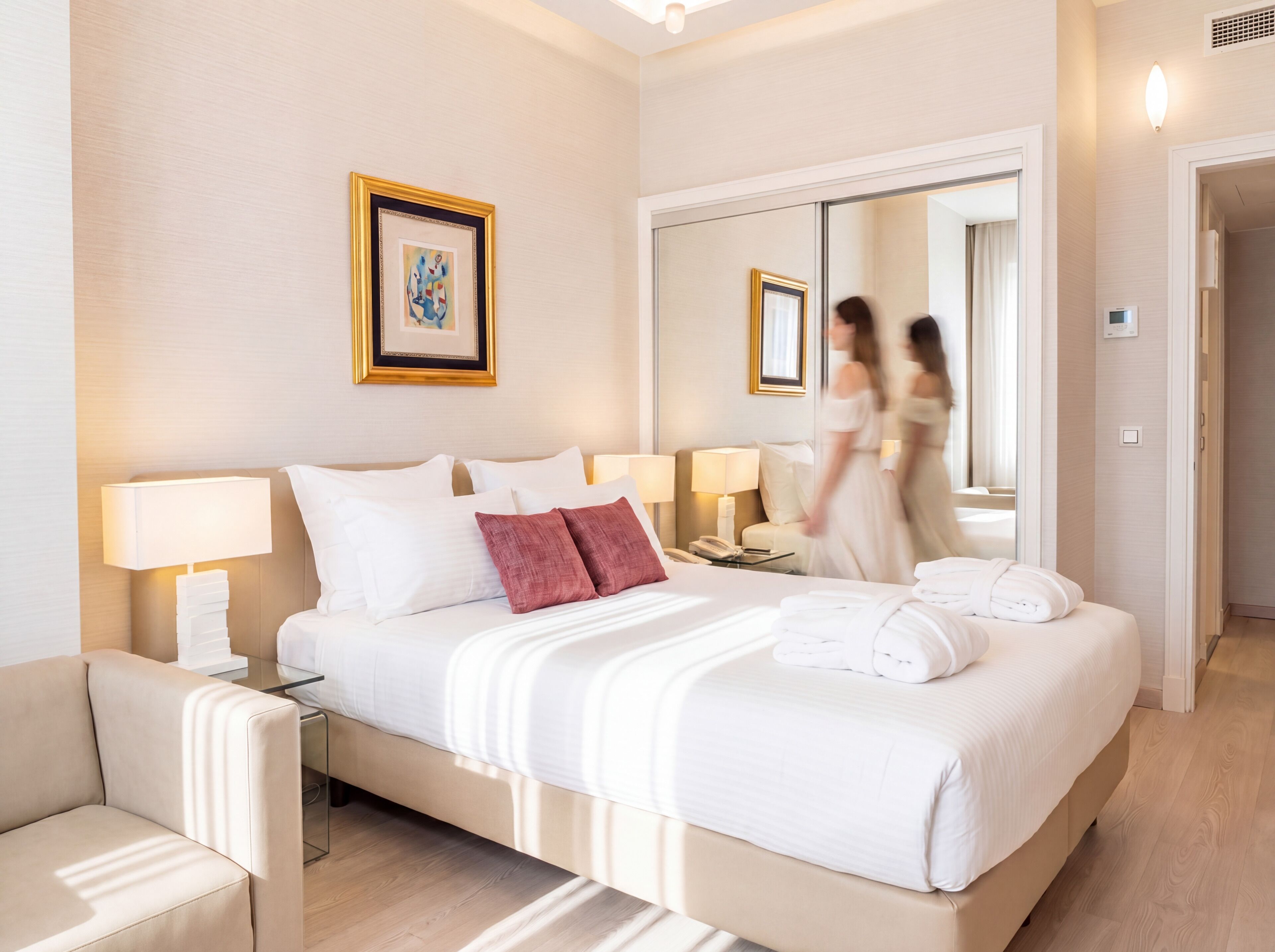 Premium bedding, minibar, in-room safe, desk