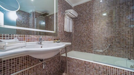 St George Lycabettus Hotel - Image 54