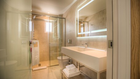 St George Lycabettus Hotel - Image 28
