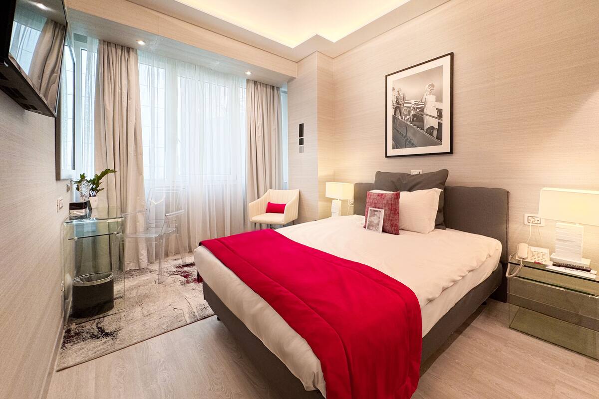 Basic Double with Courtyard View | Premium bedding, minibar, in-room safe, individually decorated