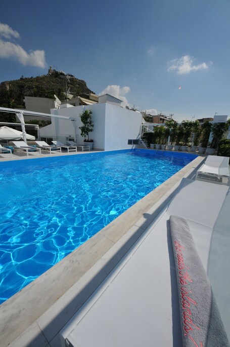 St George Lycabettus Hotel - Image 7