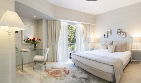 St George Lycabettus Hotel - Image 18