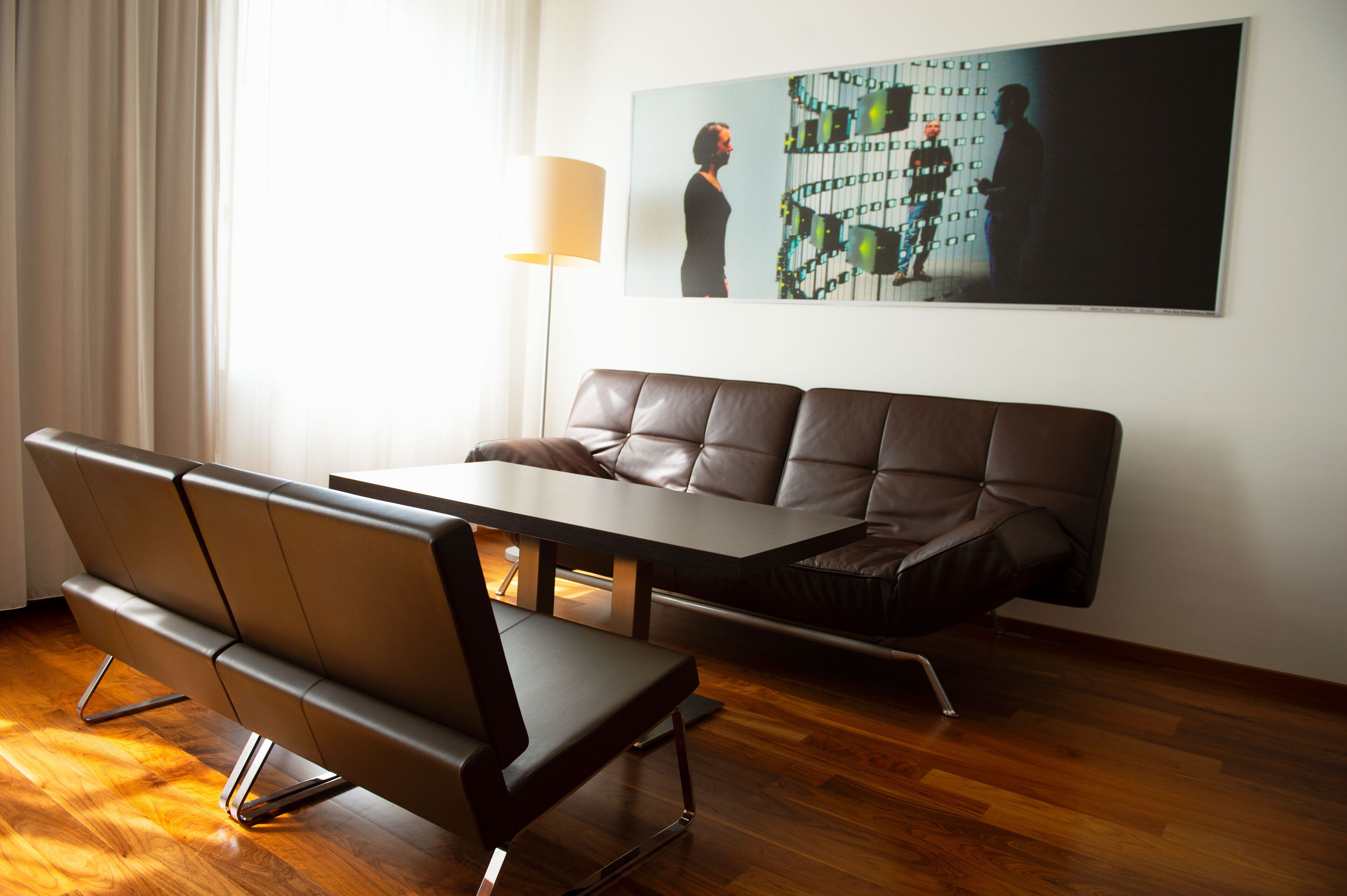 studio suite, 1 king bed, bathtub, park view | living area | flat-screen tv, dvd player