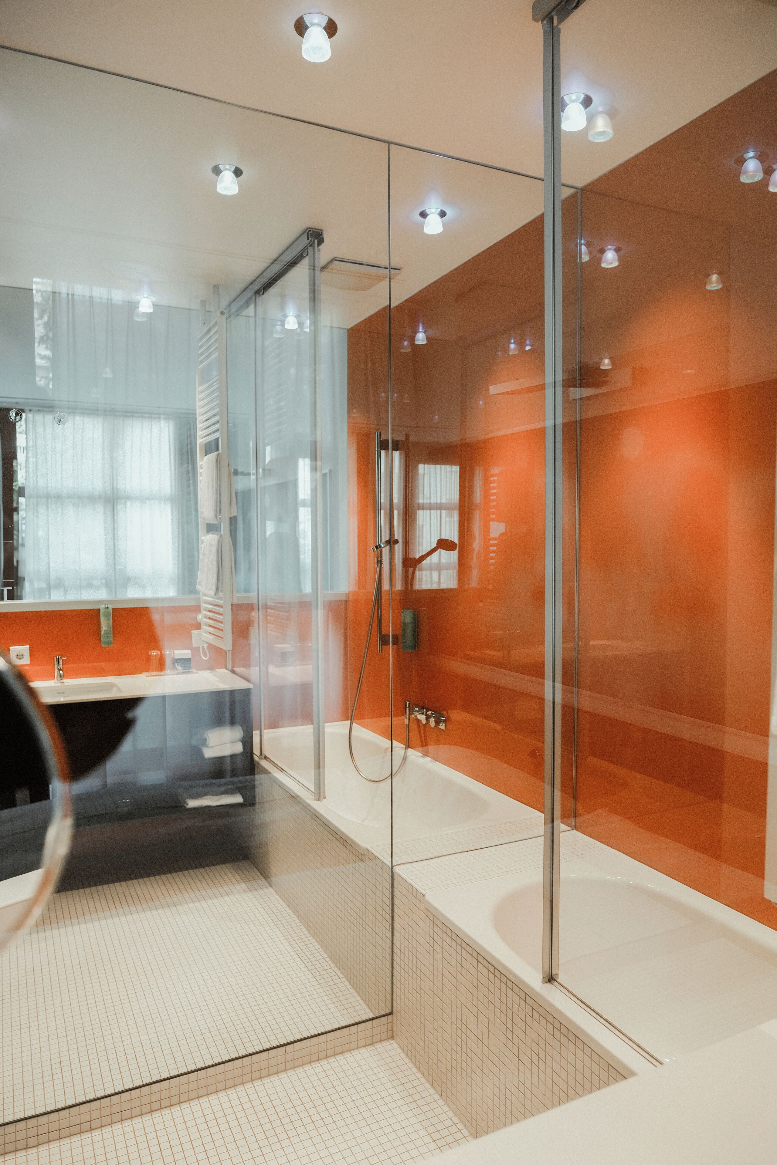 studio suite, 1 king bed, bathtub, park view | bathroom | separate bathtub and shower, rainfall showerhead, designer toiletries