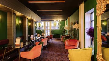 Se sirven desayunos, comidas y cenas